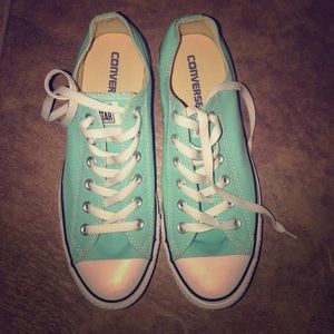 Converse only worn once